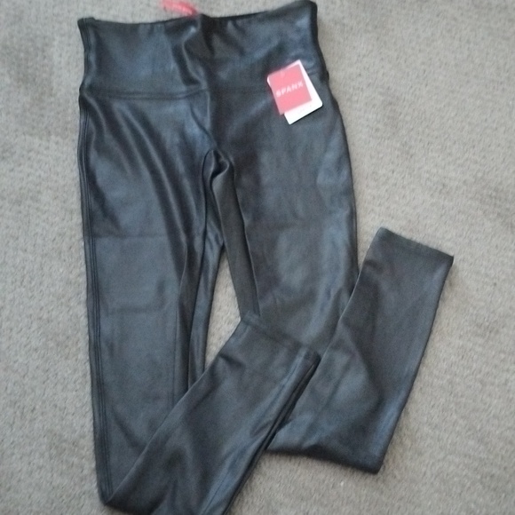 SPANX Pants - Spanx Faux leather leggings